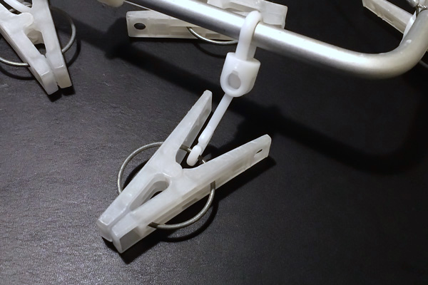 Muji polyethylene clothespins