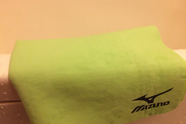 Swim towel placed on droplets